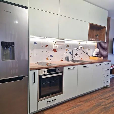 아파트 By The Pool #7 벨린그래드