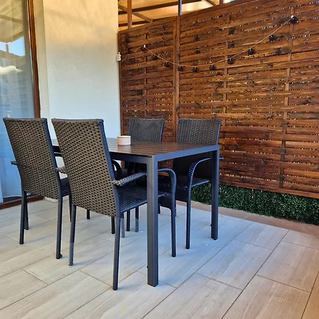 아파트 By The Pool #7 벨린그래드