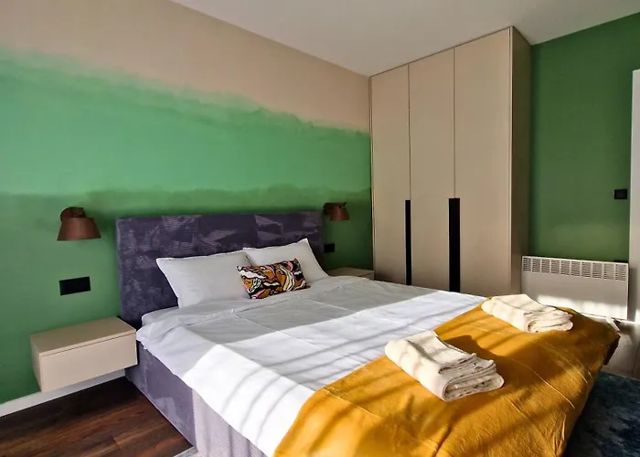 Lejlighed By The Pool #7